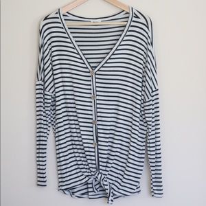 Long sleeve tie top